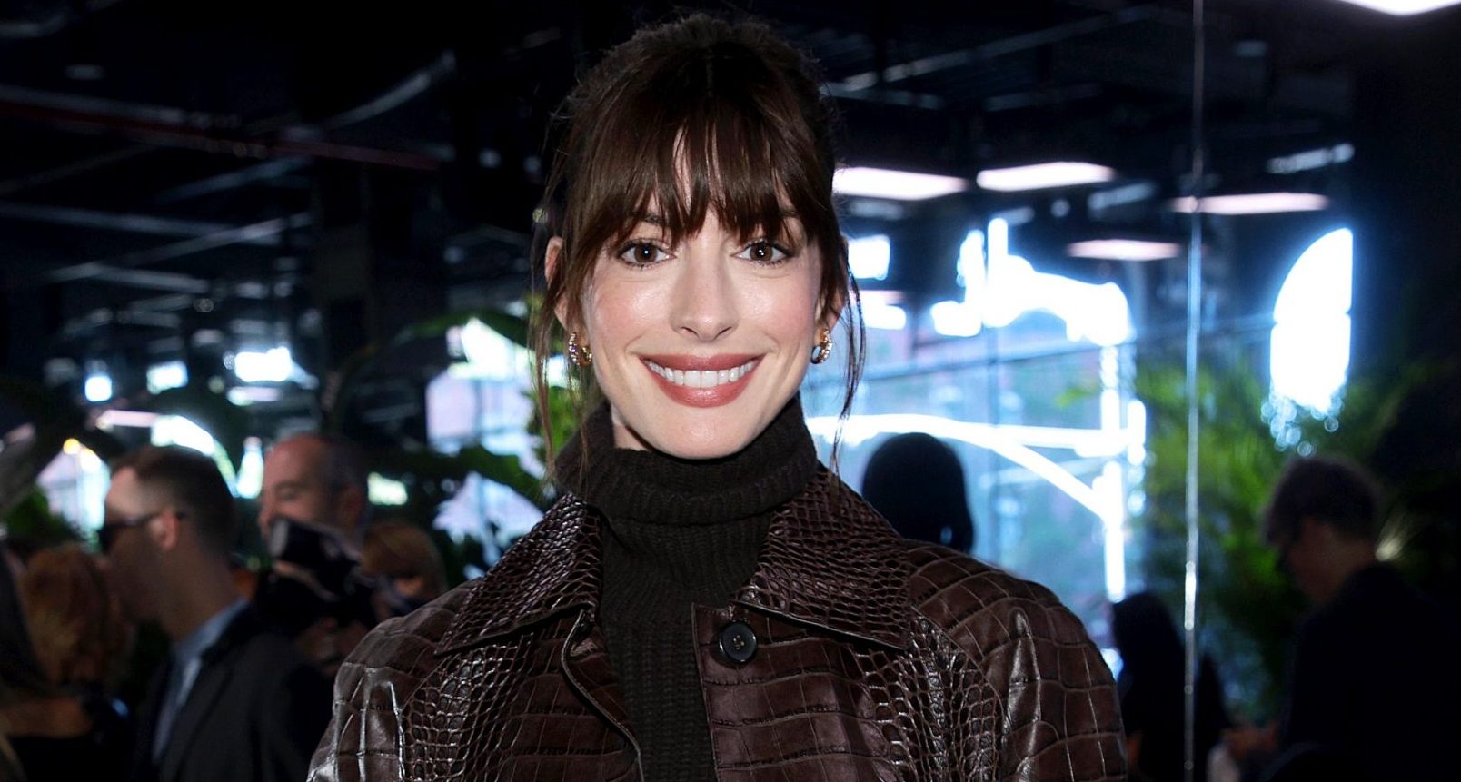 anne-hathaway-cancela-ensaio-fotografico-apos-saber-de-greve-no-grupo-conde-nast