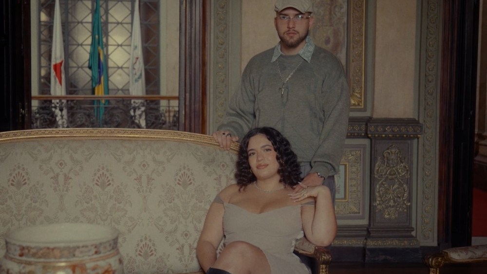 entre-a-dureza-e-a-docura:-clipe-de-“doce-gangsta”-revela-os-ciclos-do-amor-real-de-nana-rubim