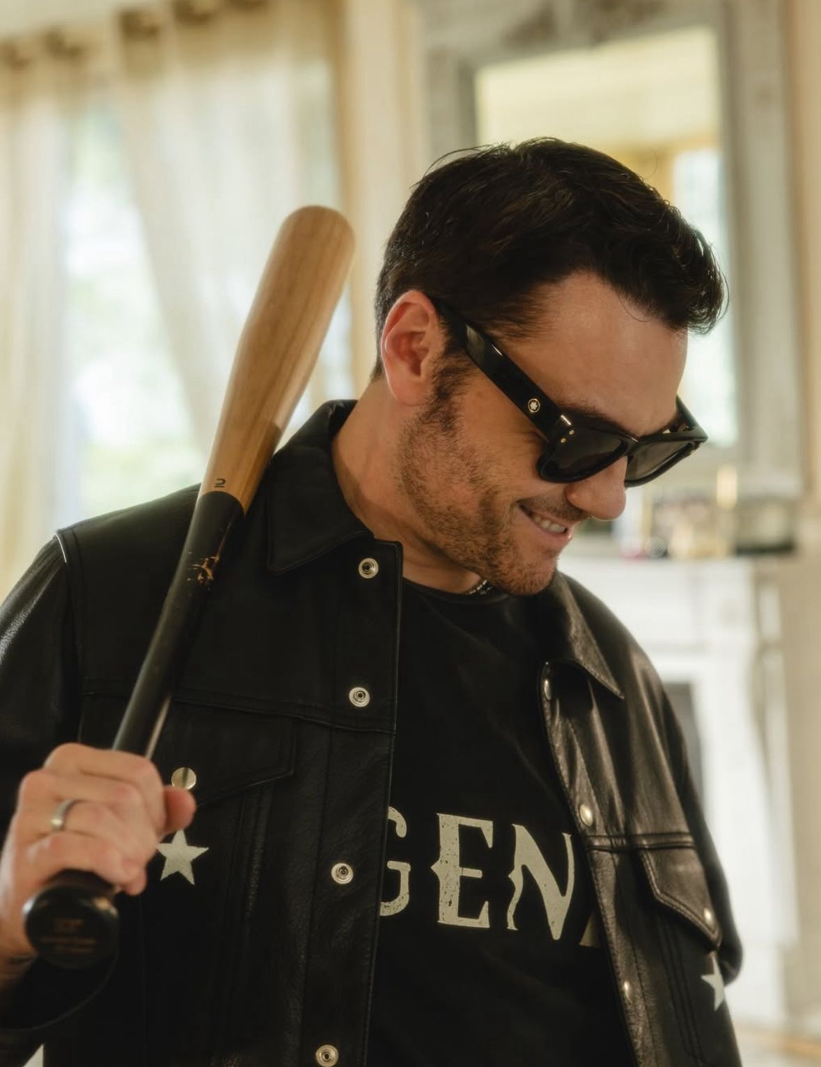 tiziano-ferro-assina-com-a-sugar-e-anuncia-a-chegada-de-cuore-roto